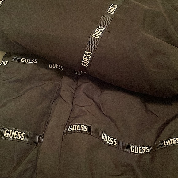 GUESS Puffer Jacket - Picture 3 of 5